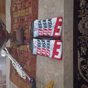 - Men's  American  eagle  photography  crew